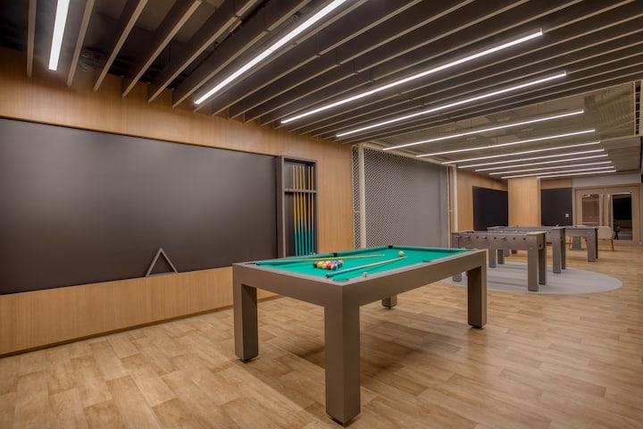 53498_game_room_2