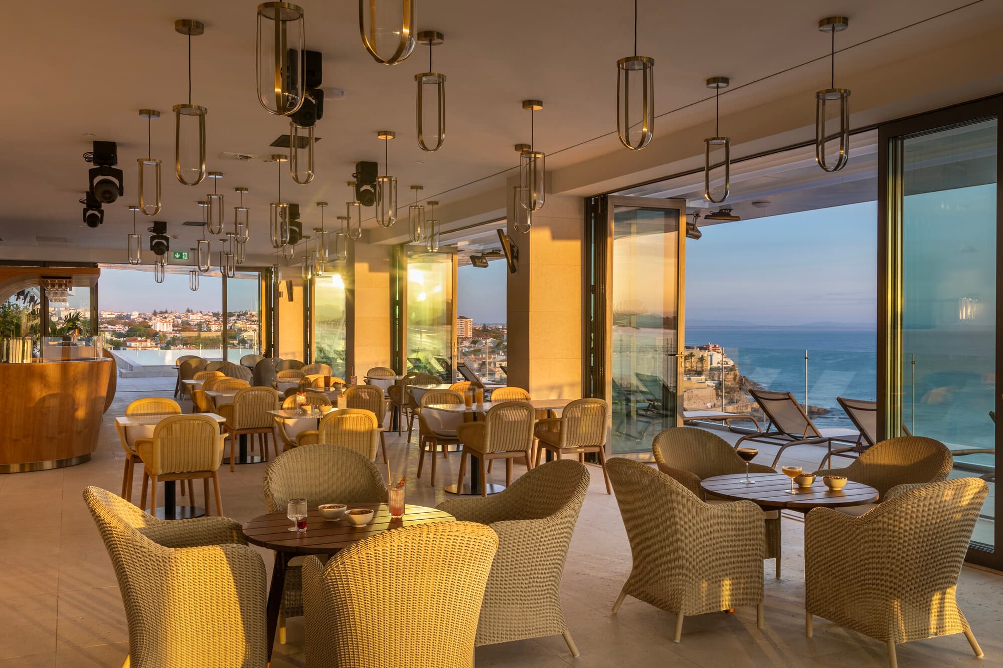 Evolution - Cascais