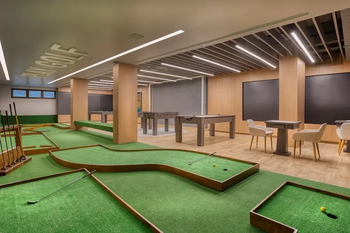 53498_game_room_1